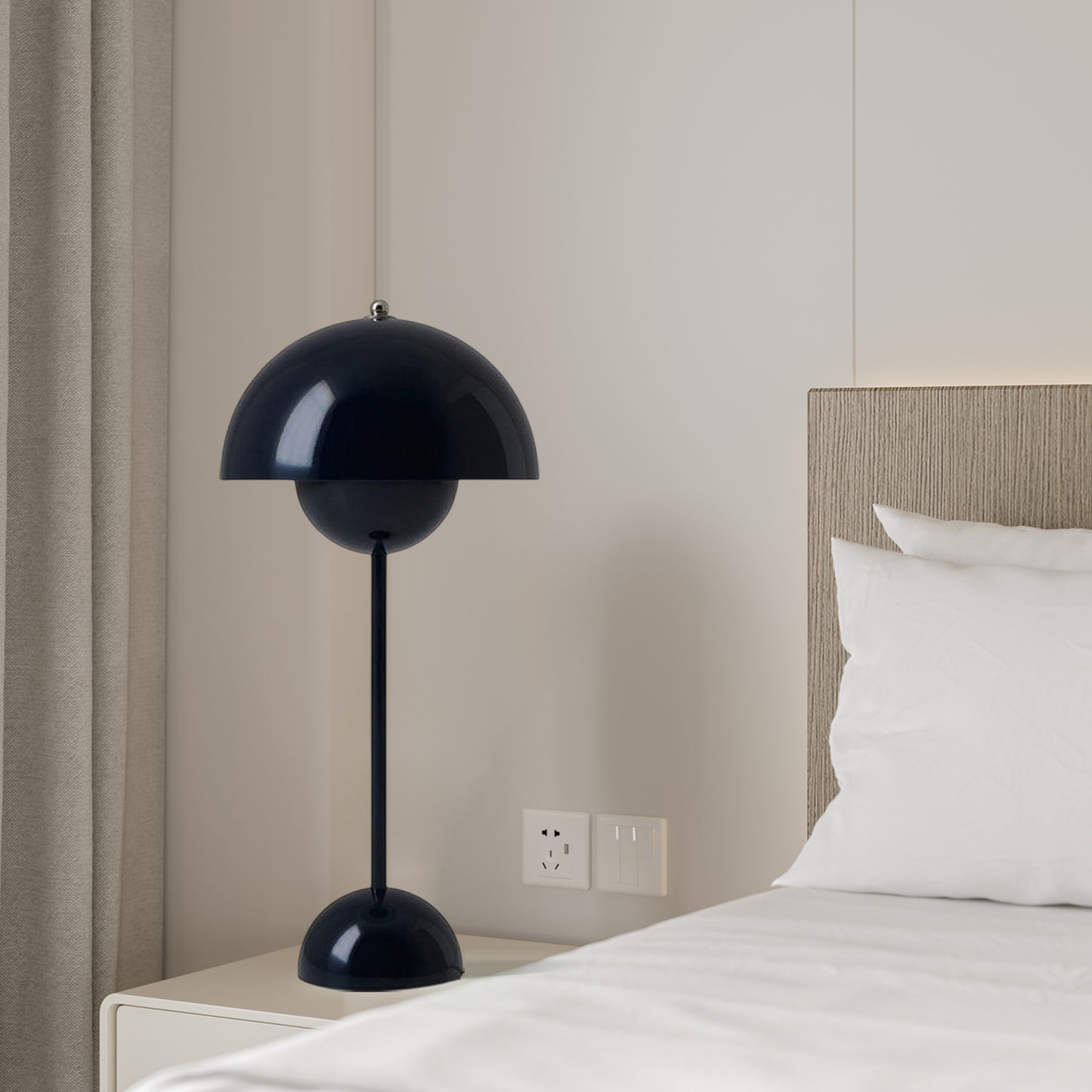 Bud Table Lamp