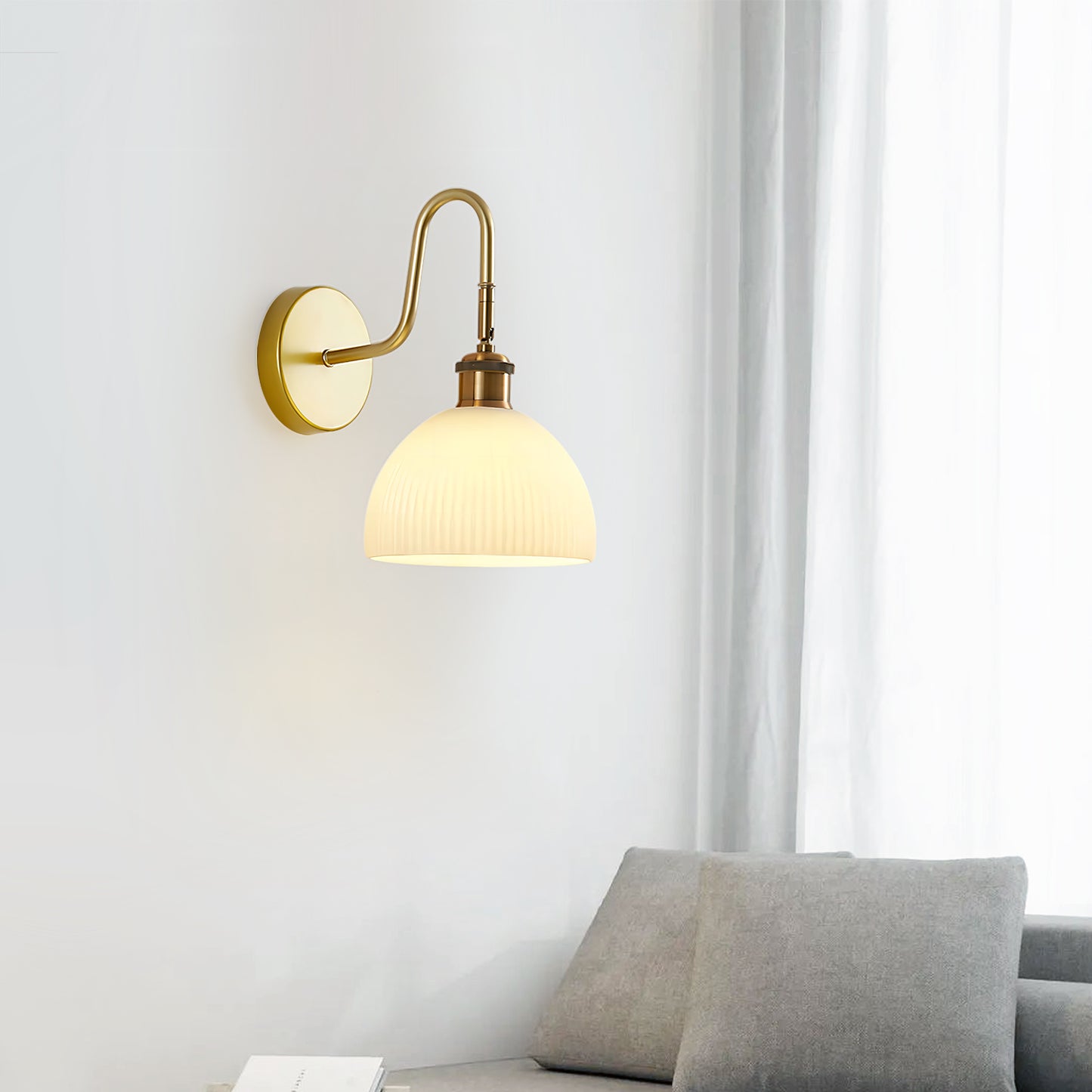 Auri Glass Sconce