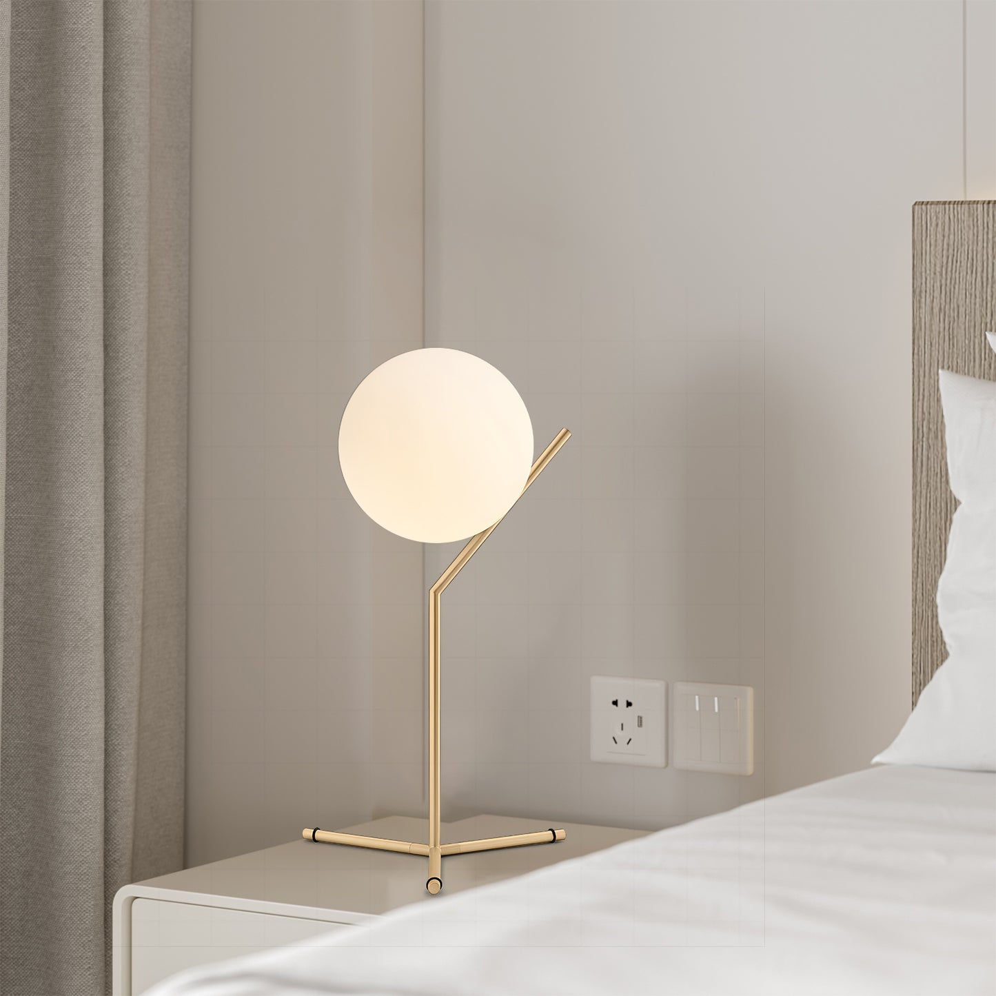 IC Glass Table Lamp