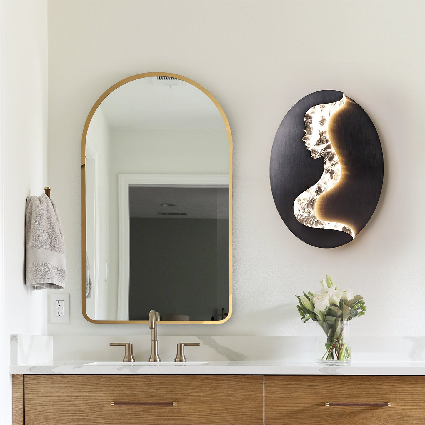 Muse Sconce