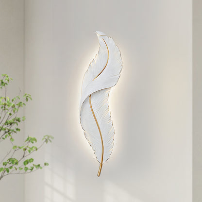 Plum Wall Lamp