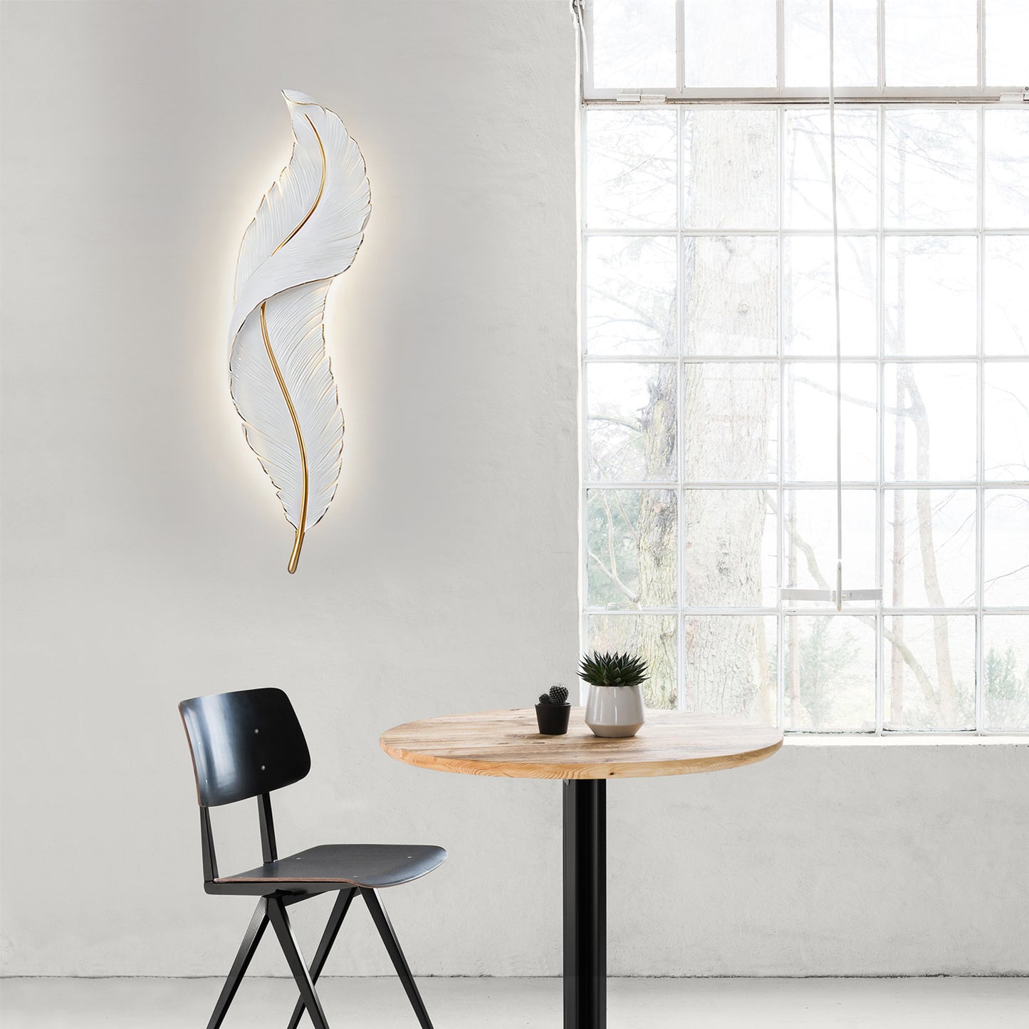 Plum Wall Lamp
