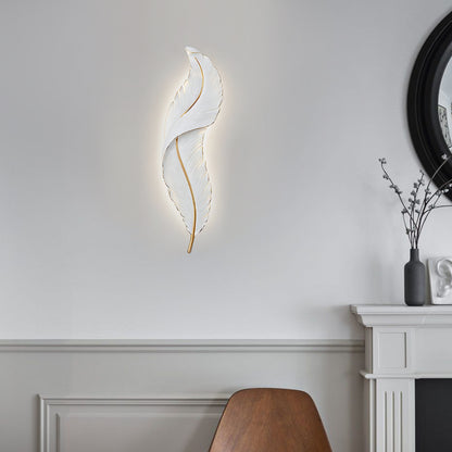 Plum Wall Lamp