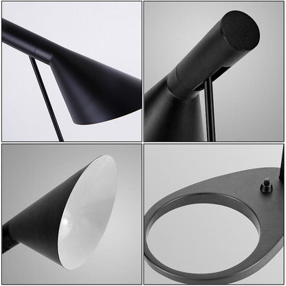 Pointing Table Lamp